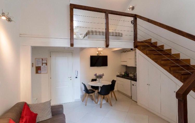 Apartmán Santi Apostoli House Neapol Exteriér fotografie